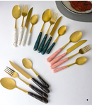 Jogo de Talheres Cabo em Cerâmica